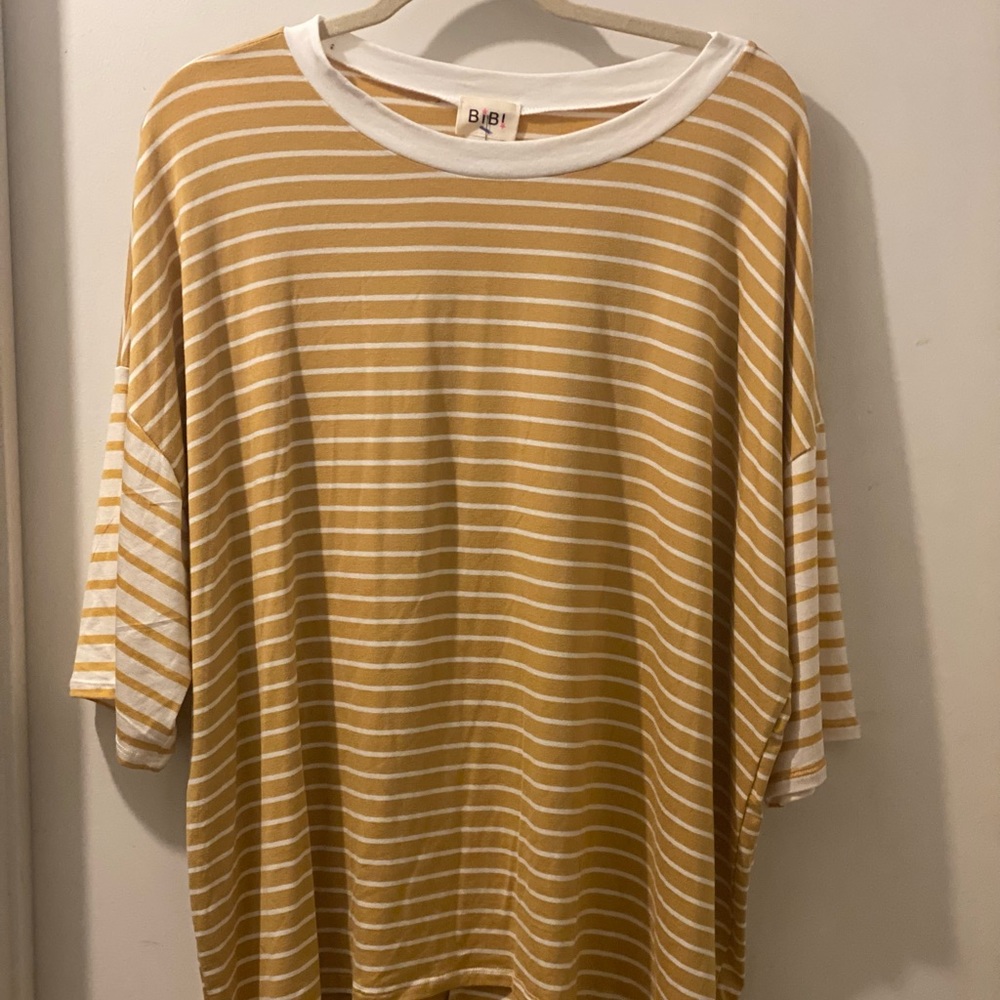 Women’s plus size 2xl mustard and white stripes top (NWT)
